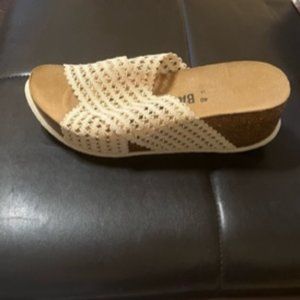 (NEW) Bayton - Slip on Leather Inner Sole Wedge Sandals - Size 9